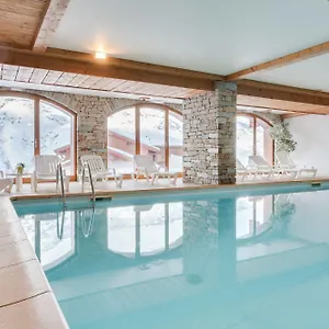 De L'adonis Aparthotel